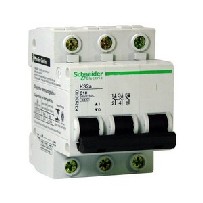 Manutenção em disjuntor Schneider Manutenção em disjuntor Schneider